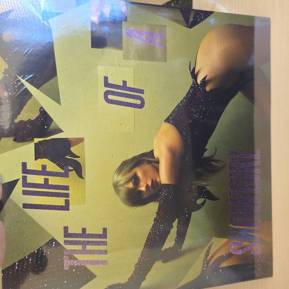 The Shiny Bug Variants The Life Of A Showgirl Vinyl Taylor Swift x2 - Picture 2 of 5